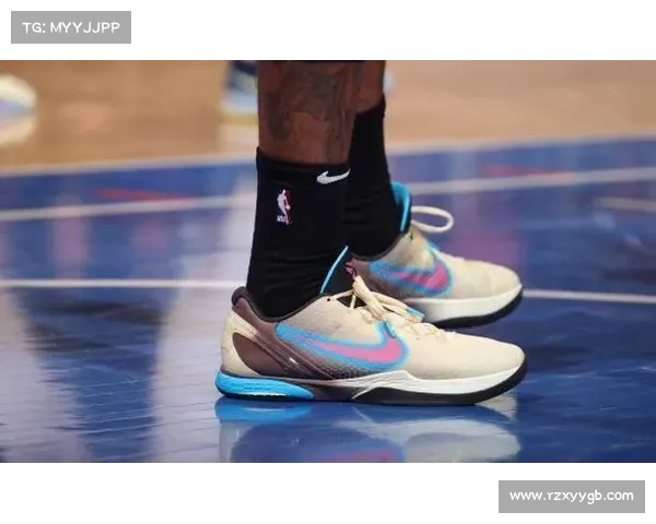 NBA球员上脚:骑士队的篮球鞋,乐福的个人配色很帅 NBA球员上脚:骑士队的篮球鞋,乐福的个人配色很帅