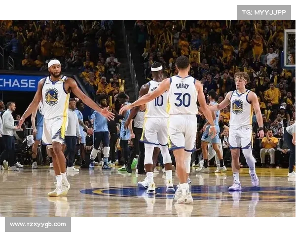 NBA西部附加赛:勇士121-116险胜灰熊第七进入季后赛,巴特勒38分 NBA西部附加赛:勇士121-116险胜灰熊第七进入季后赛,巴特勒38分