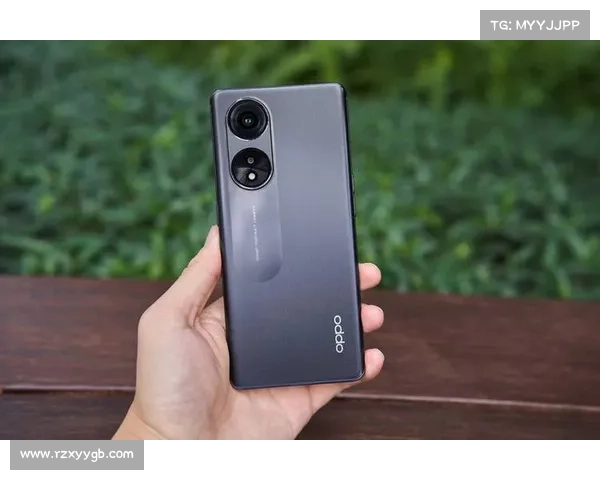 LCD直屏+素皮后盖,OPPO A1是2K价位段惊喜新选择 LCD直屏+素皮后盖,OPPO A1是2K价位段惊喜新选择